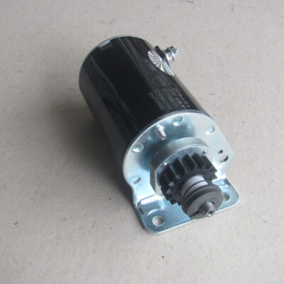 Стартер за 12V 0.8 kW за BRIGGS and STRATTON, John Deere. TORO 123708635